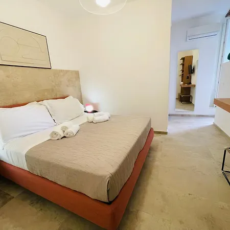 Ortigia House Salomone بيت للعطل *